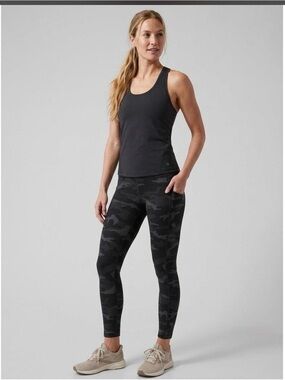 Athleta Black Womens Camo High-Waist Leggings 7/8 Sz S
